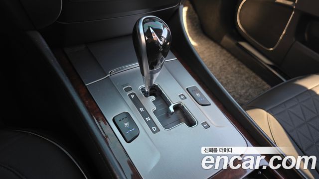 Hyundai Equus 2010 — photo 9