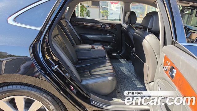 Hyundai Equus 2010 — photo 11