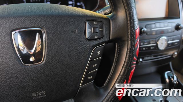 Hyundai Equus 2010 — photo 17