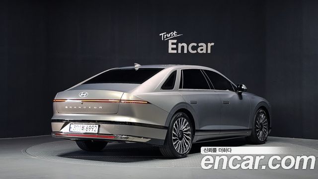 Hyundai Grandeur 2023 — photo 2