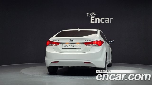 Hyundai AVANTE 2011 — photo 4