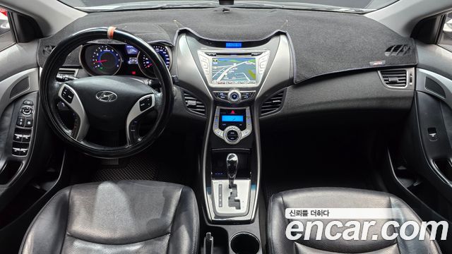 Hyundai AVANTE 2011 — photo 7