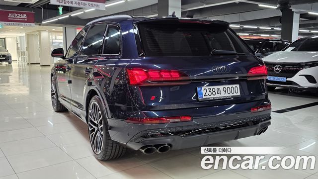 Audi SQ7 2026 — photo 9