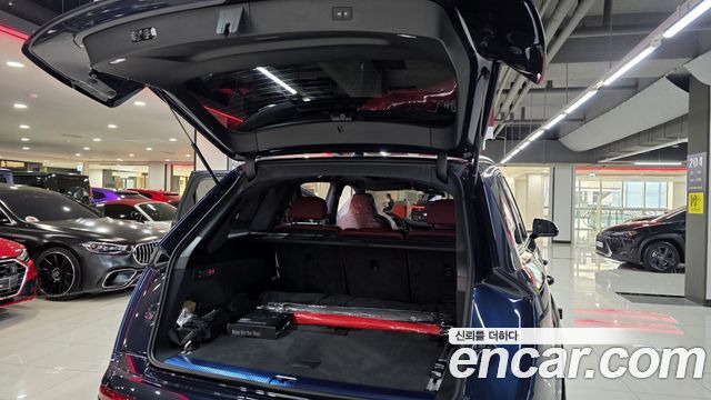 Audi SQ7 2026 — photo 10