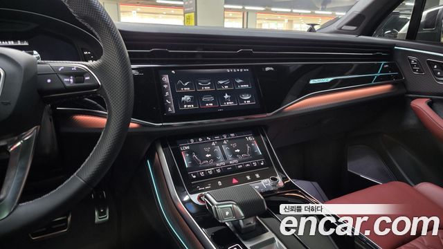 Audi SQ7 2026 — photo 14