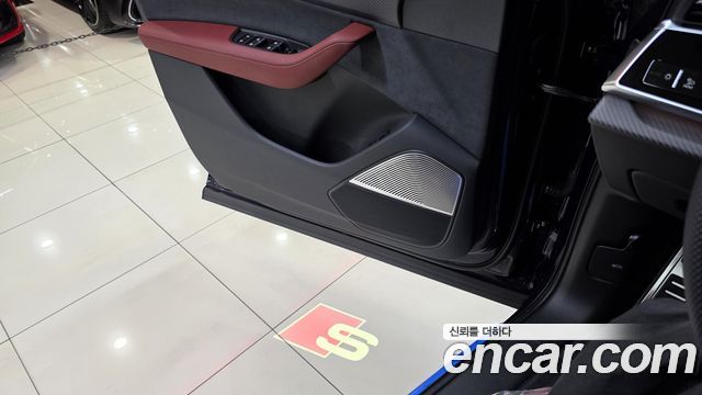 Audi SQ7 2026 — photo 17