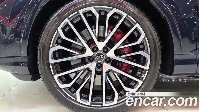 Audi SQ7 2026 — photo 20