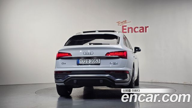 Audi Q5 2024 — photo 4