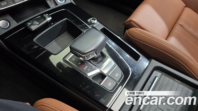 Audi Q5 2024 — photo 12