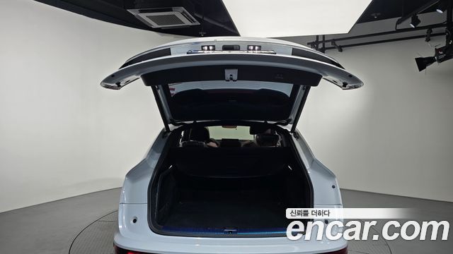 Audi Q5 2024 — photo 24