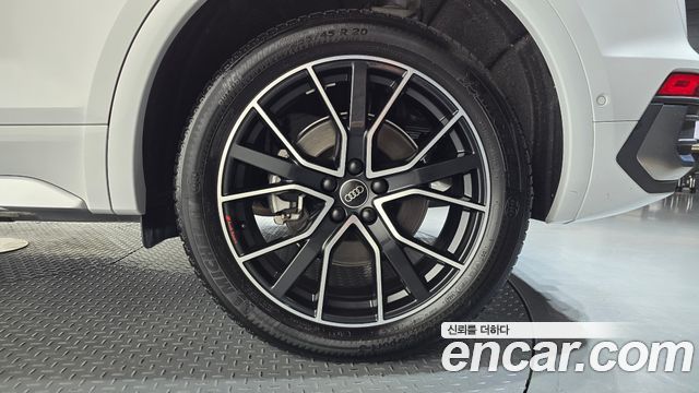 Audi Q5 2024 — photo 7
