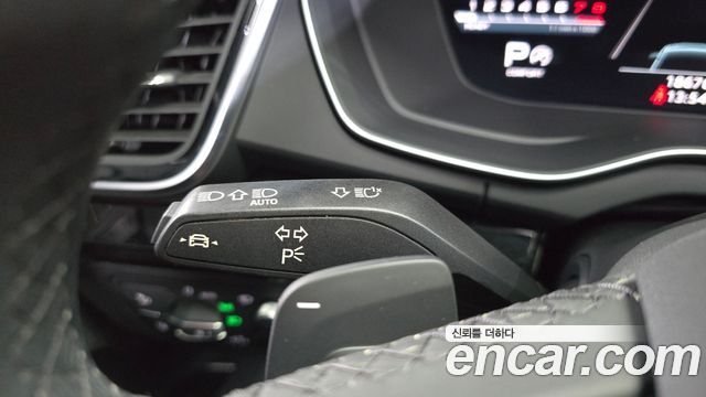 Audi Q5 2024 — photo 27