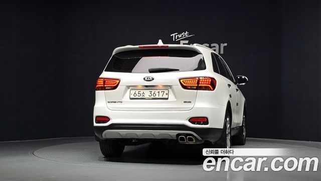 Kia Sorento 2018 — photo 4