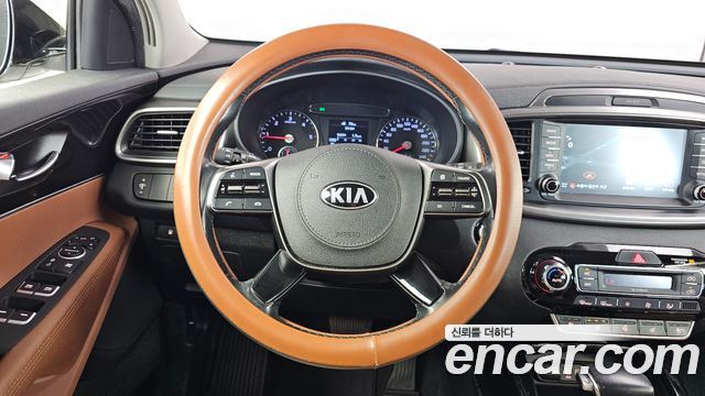 Kia Sorento 2018 — photo 13