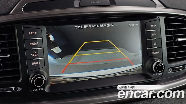 Kia Sorento 2018 — photo 15