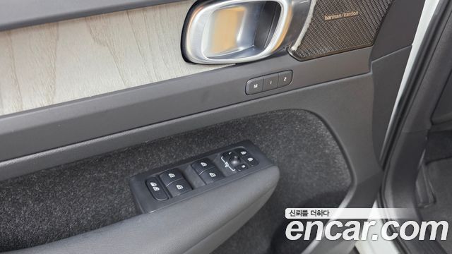 Volvo XC40 2021 — photo 26