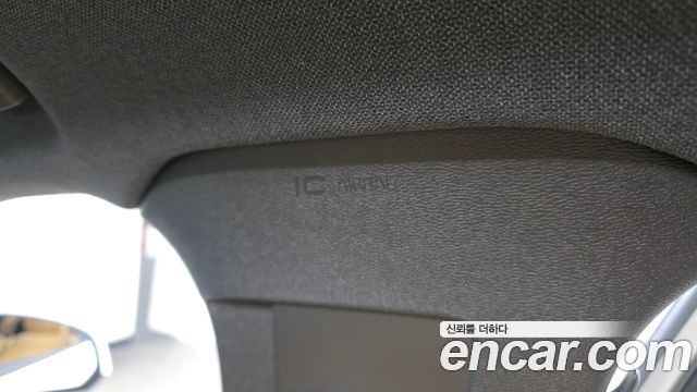 Volvo XC40 2021 — photo 29