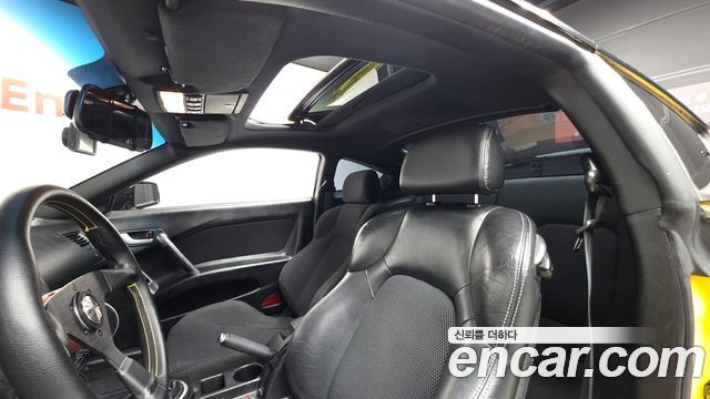 Hyundai Tuscani 2002 — photo 18
