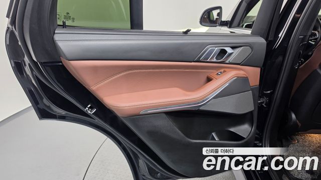 BMW X5 2020 — photo 15