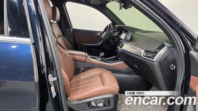 BMW X5 2020 — photo 16