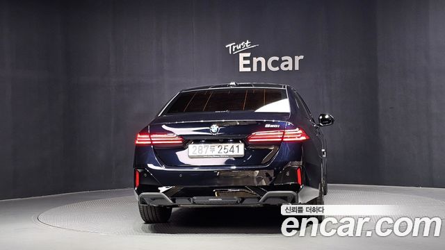 BMW 5-Series 2026 — photo 4