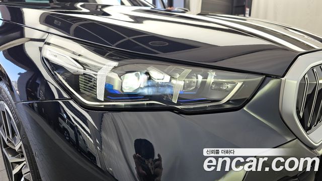 BMW 5-Series 2026 — photo 8