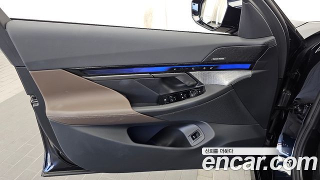 BMW 5-Series 2026 — photo 14
