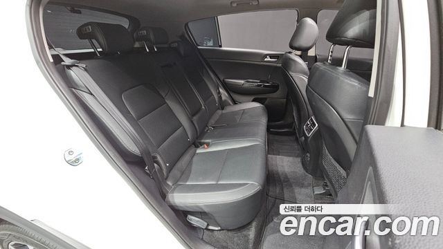 Kia Sportage 2017 — photo 11