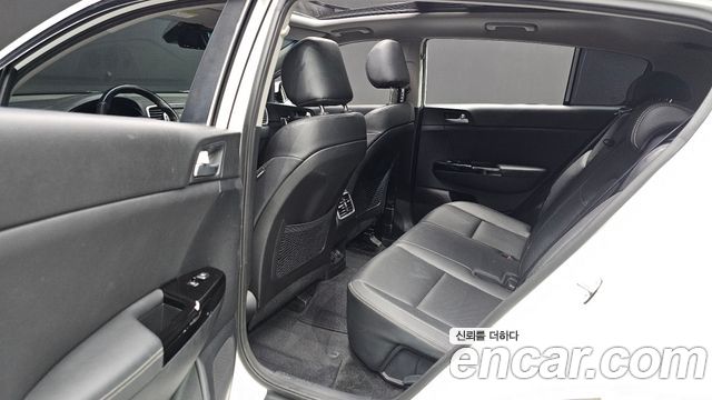 Kia Sportage 2017 — photo 12