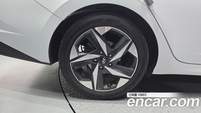 Hyundai AVANTE 2021 — photo 5