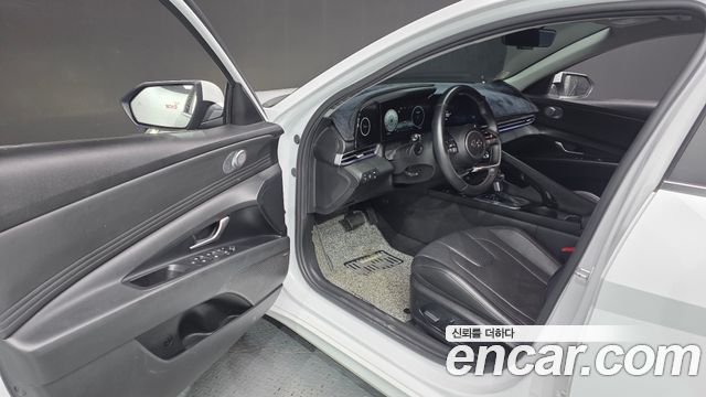 Hyundai AVANTE 2021 — photo 13