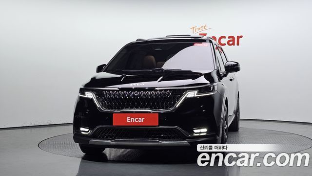 Kia Canival 2023 — photo 3