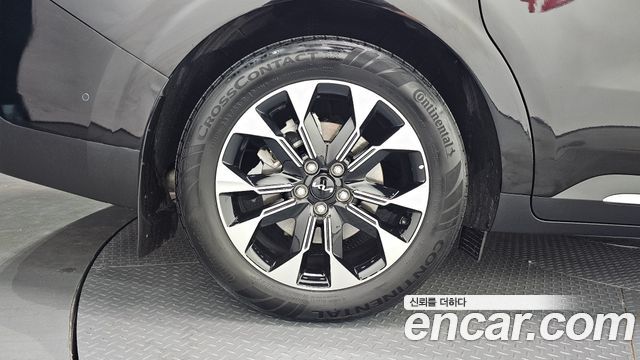Kia Canival 2023 — photo 5