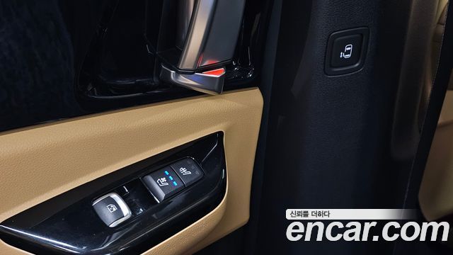 Kia Canival 2023 — photo 22