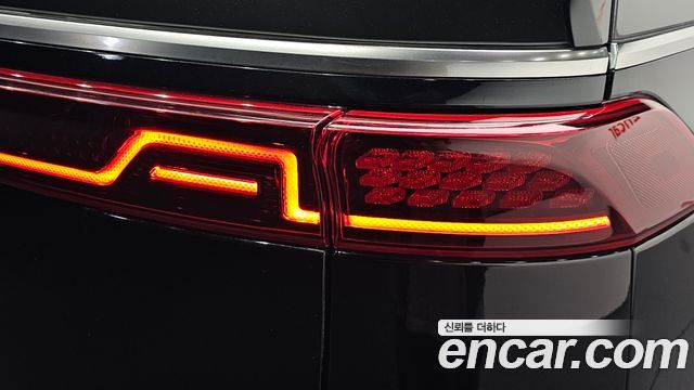 Kia Canival 2023 — photo 9