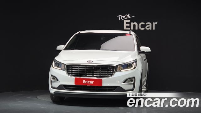 Kia Canival 2019 — photo 3