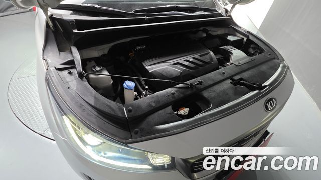 Kia Canival 2019 — photo 6