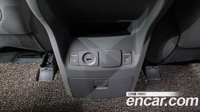 Kia Canival 2019 — photo 18