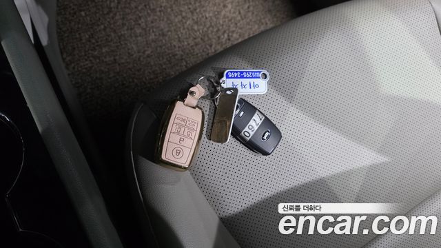 Kia Canival 2019 — photo 23