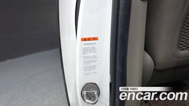 Kia Canival 2019 — photo 26