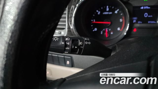 Kia Canival 2019 — photo 30