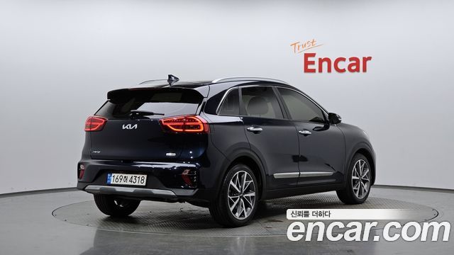 Kia Niro 2022 — photo 2
