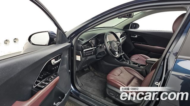Kia Niro 2022 — photo 13