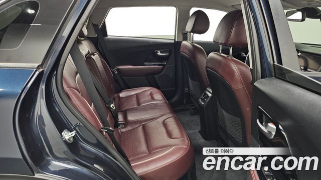 Kia Niro 2022 — photo 18
