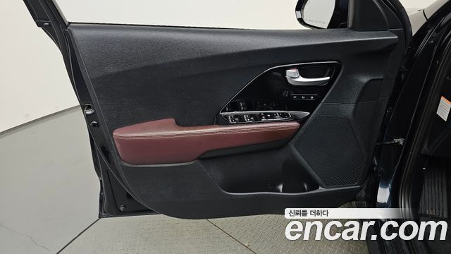 Kia Niro 2022 — photo 14