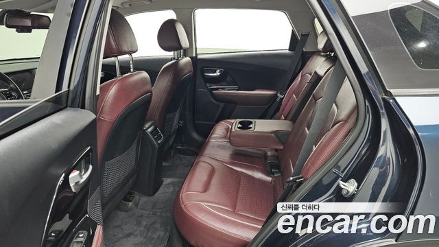 Kia Niro 2022 — photo 16