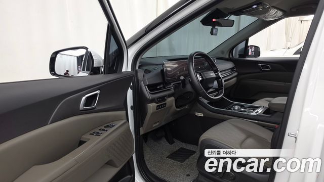 Kia Canival 2025 — photo 10
