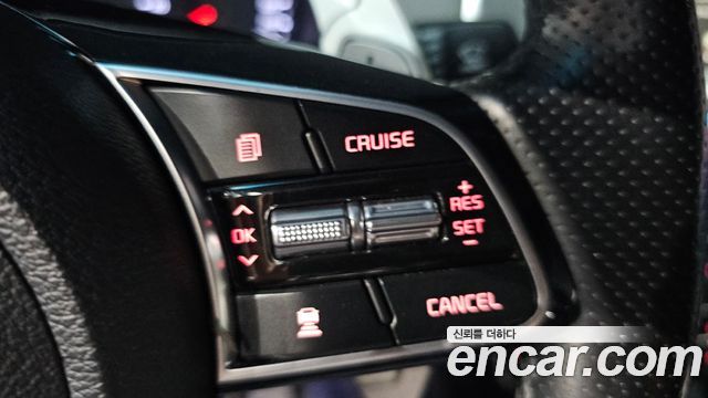 Kia K5 2016 — photo 19
