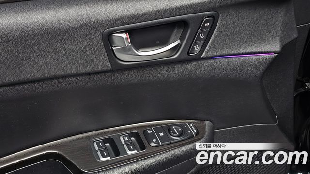 Kia K5 2016 — photo 24