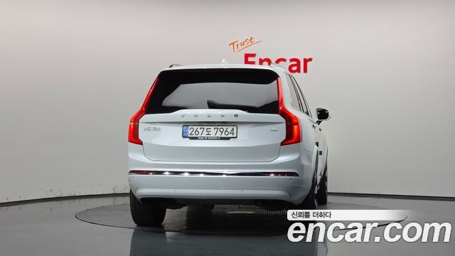 Volvo XC90 2023 — photo 4